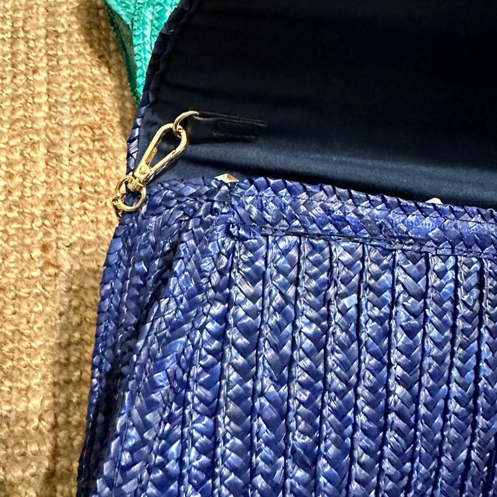 Straw Purse - Picture 5 of 7